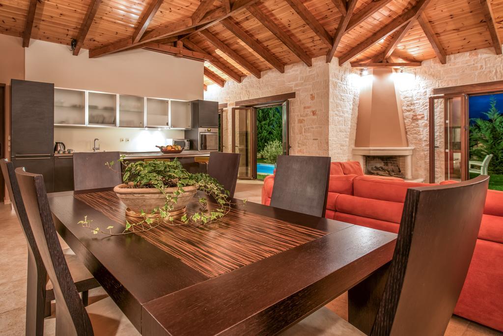 Astarte Villas - Kyveli Luxurious Private Villa Gaitani Room photo